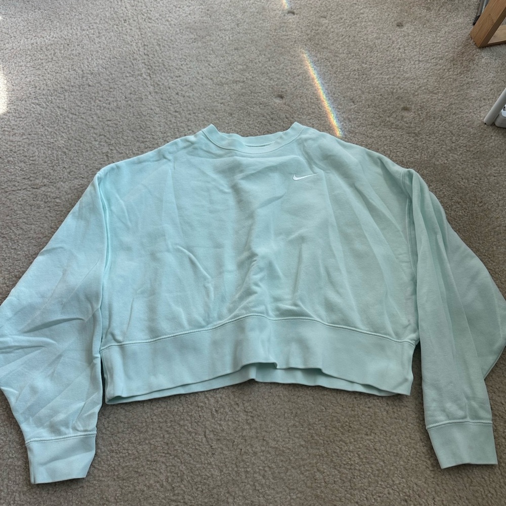 Nike Women's Oversized Cropped Mint Crewneck